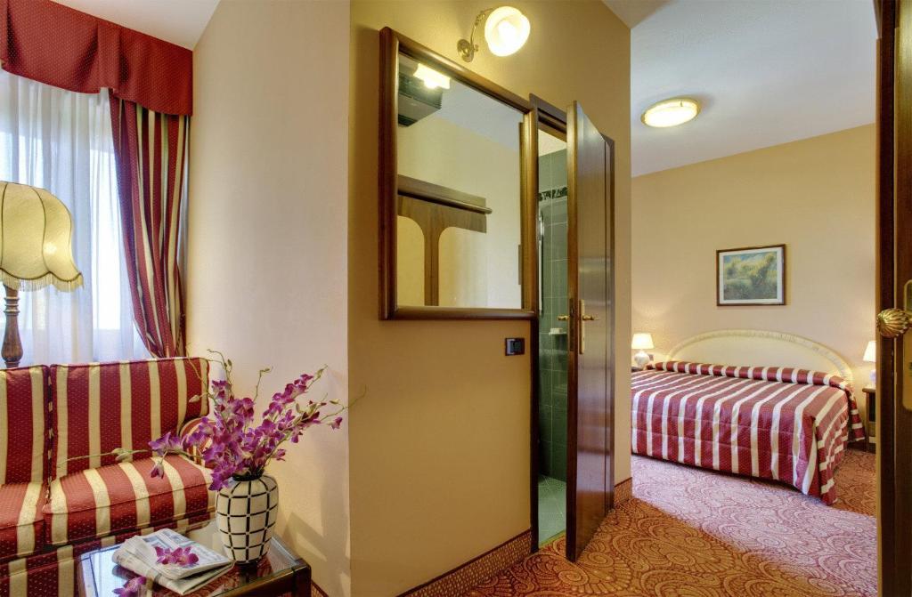 Hotel Savona Alba  Chambre photo